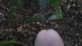 YOUNG TEEN BOY PISS OUTSIDE