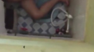 CHINOS PILLADOS FOLLANDO EN LA DUCHA - HIDDEN CAM .mp4