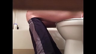 Str8 Boy Wiping His Ass