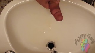 POV - Short Wank in bathroom