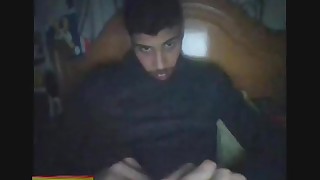 IRAQUI JOVEN PJA JUGANDO EN LA CAM GAY