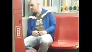 Adventures in Vienna'_s night metro