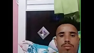 Favelado mostrando pro novinho seus 23cm