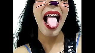 Pretty Ladyboy live in facebook